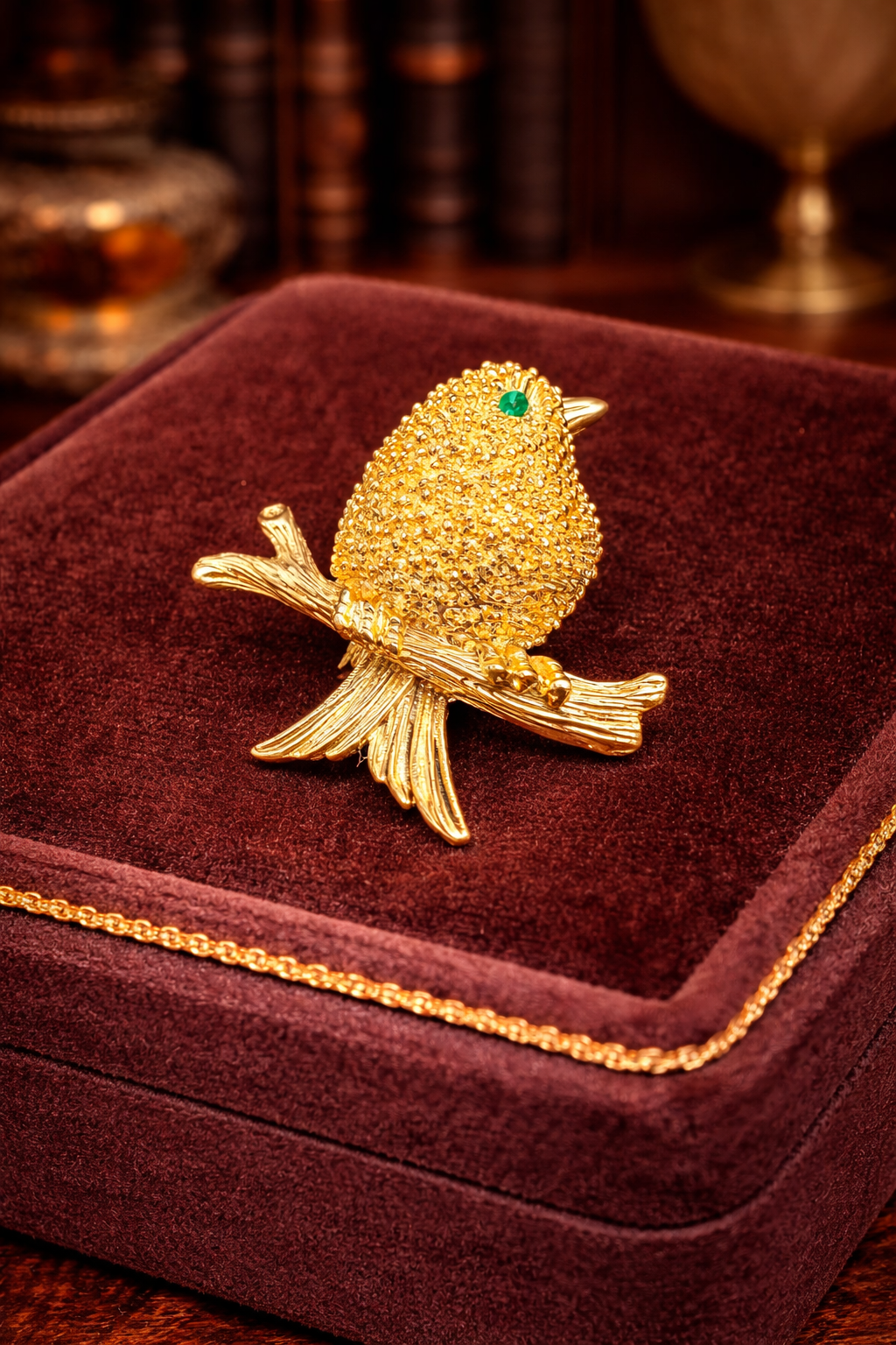 Vintage Gold Tone Textured Bird Brooch Green Eye Perched Songbird Pin Cute Whimsical