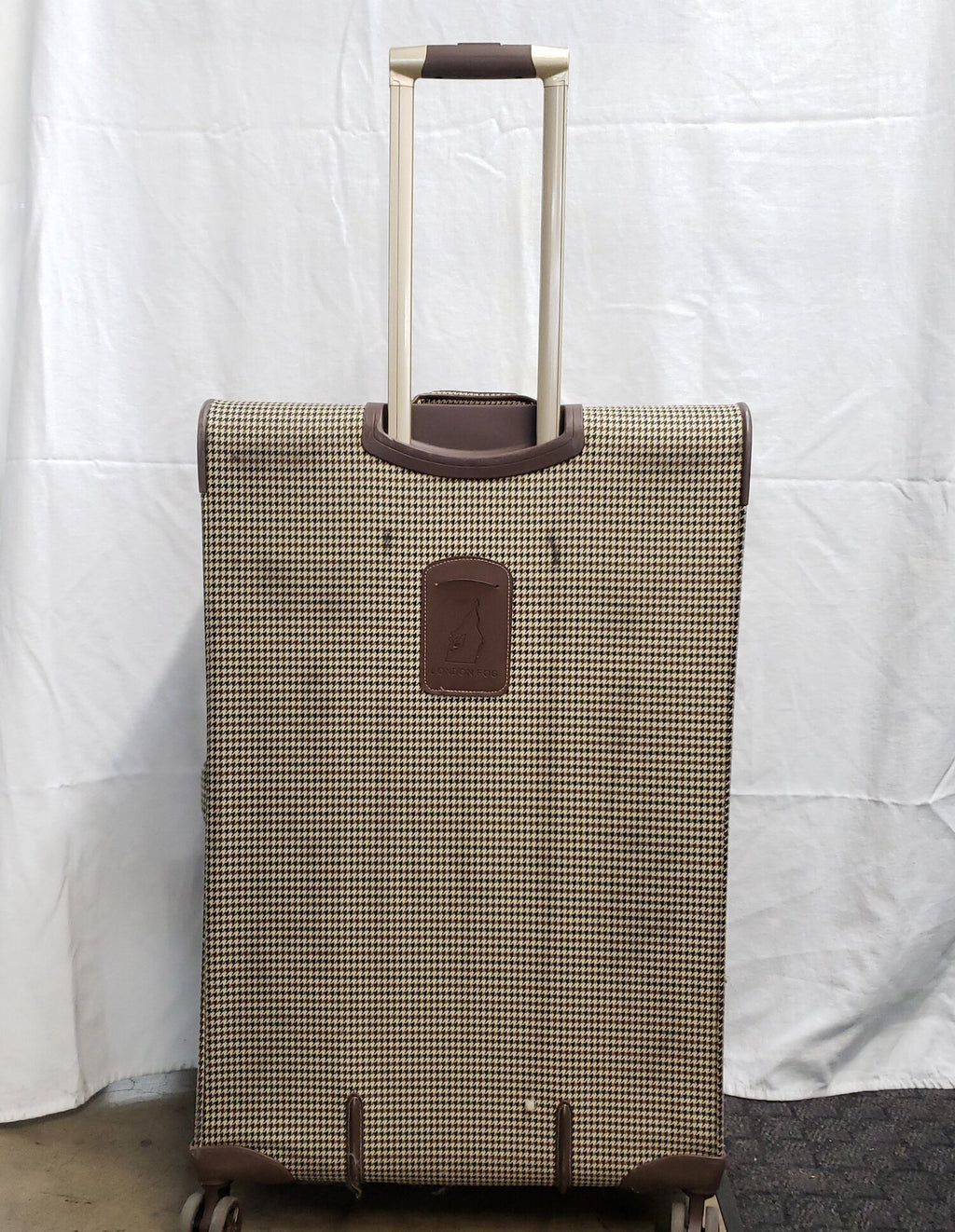 (SOLD) London Fog Oxford II Houndstooth Full-Size Spinner Suitcase | Checked Rolling Luggage