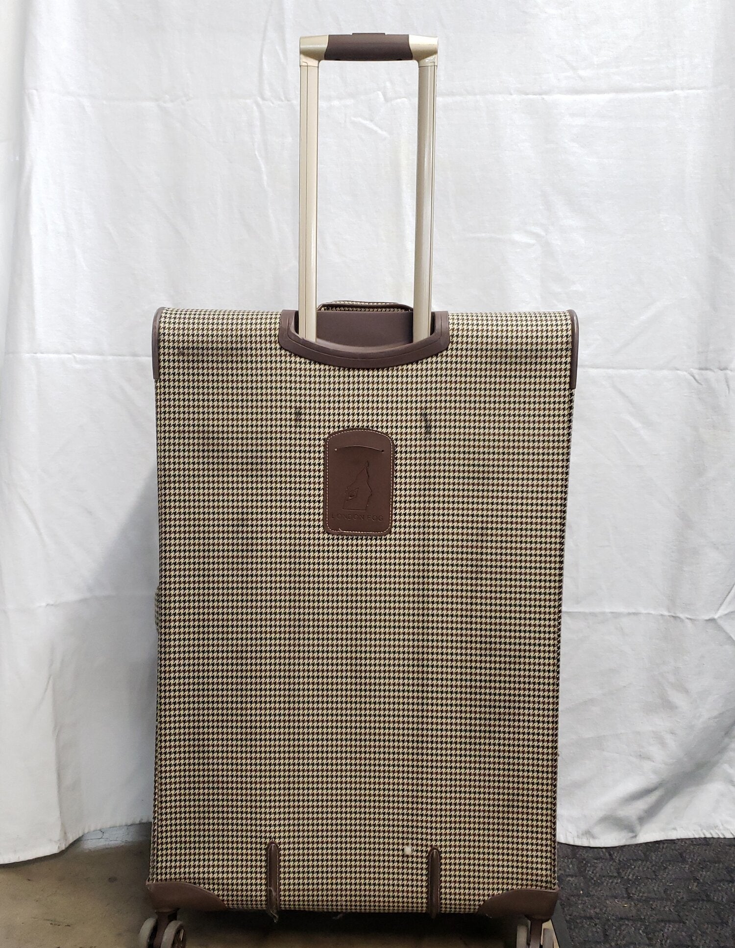 (SOLD) London Fog Oxford II Houndstooth Full-Size Spinner Suitcase | Checked Rolling Luggage
