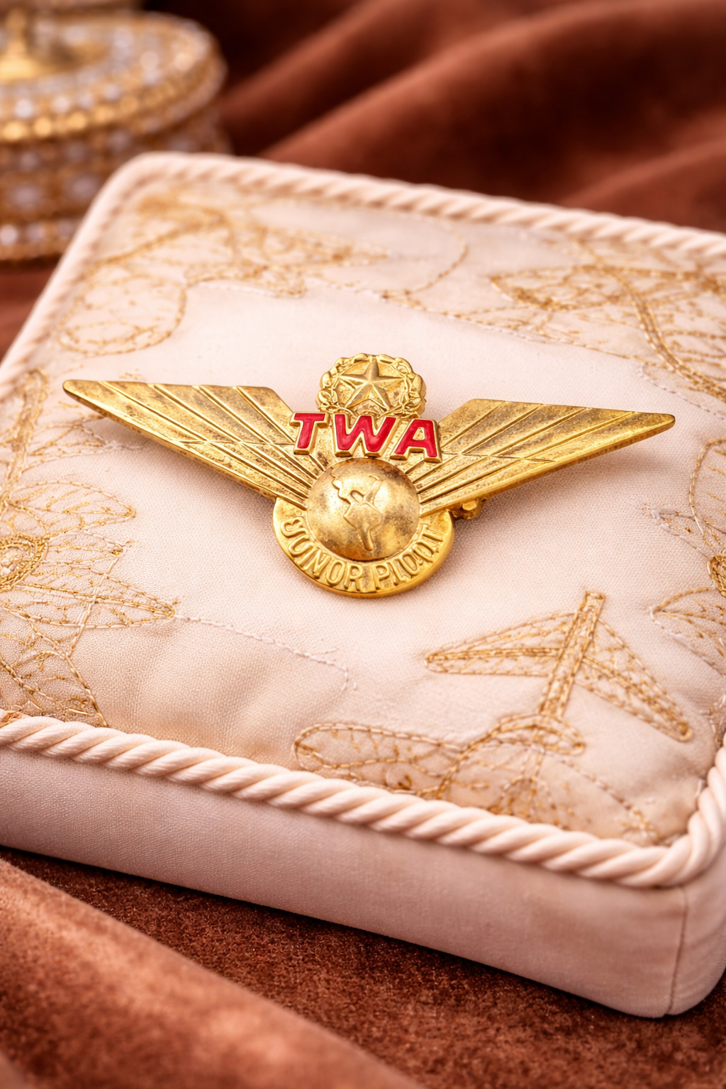 Vintage TWA Junior Pilot Wing Brooch Gold Tone Trans World Airlines Aviation Pin Collectible