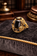 Vintage Signed Gold Tone Black Czech Slovakia Glass Filigree Size 7 Ring