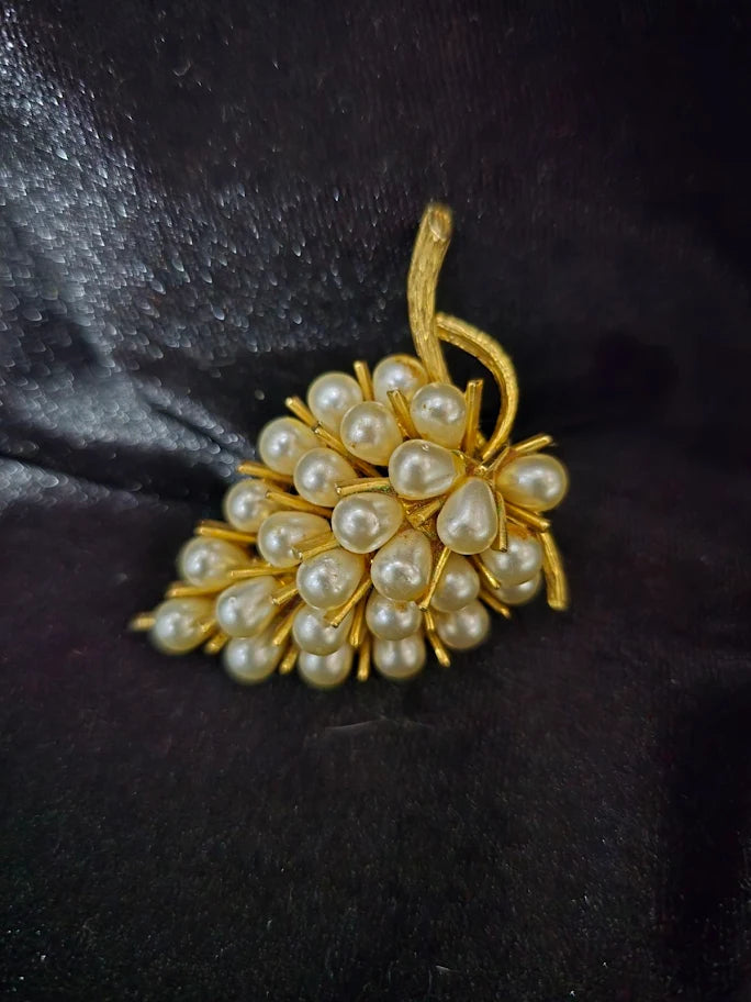 Vintage ART Pearl Grape Cluster Brooch, Gold Tone Signed Faux Pearl Fruit Pin