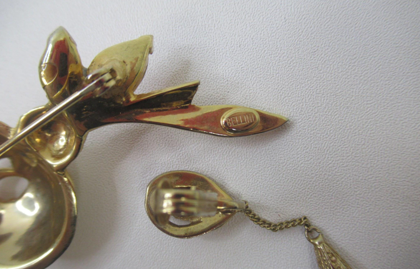 Vintage Bellini Gold-Tone Pink Rhinestone Feather Brooch and Dangle Clip Earrings Set