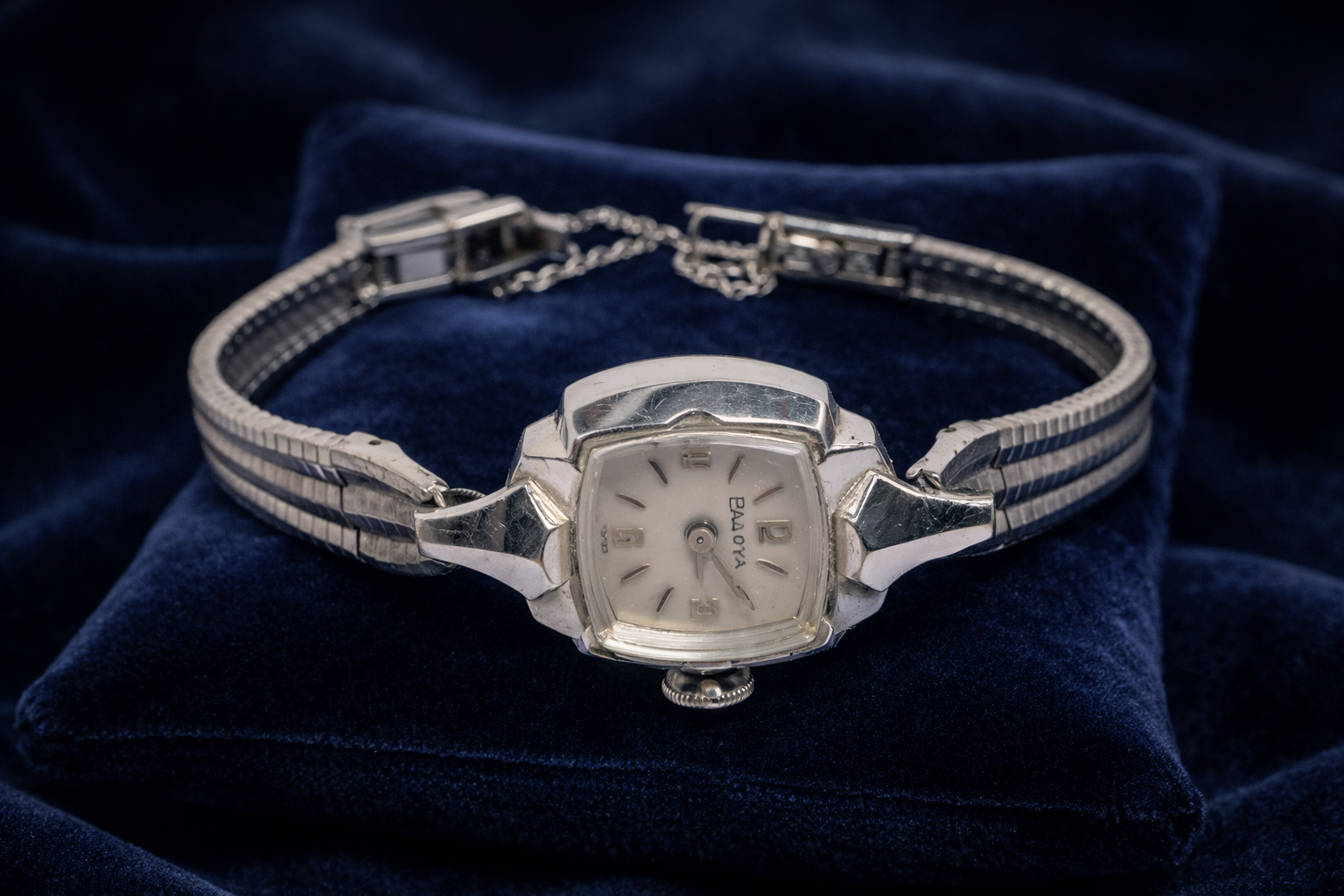 Vintage Bulova Ladies Watch – 10K RGP Bezel Swiss Working Dress Watch