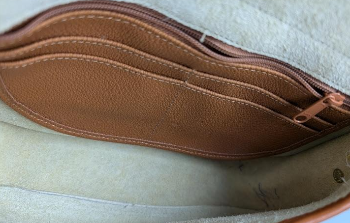 Vintage Dooney & Bourke Equestrian Tack Crossbody Bag | Cream Pebbled Leather Saddle Bag
