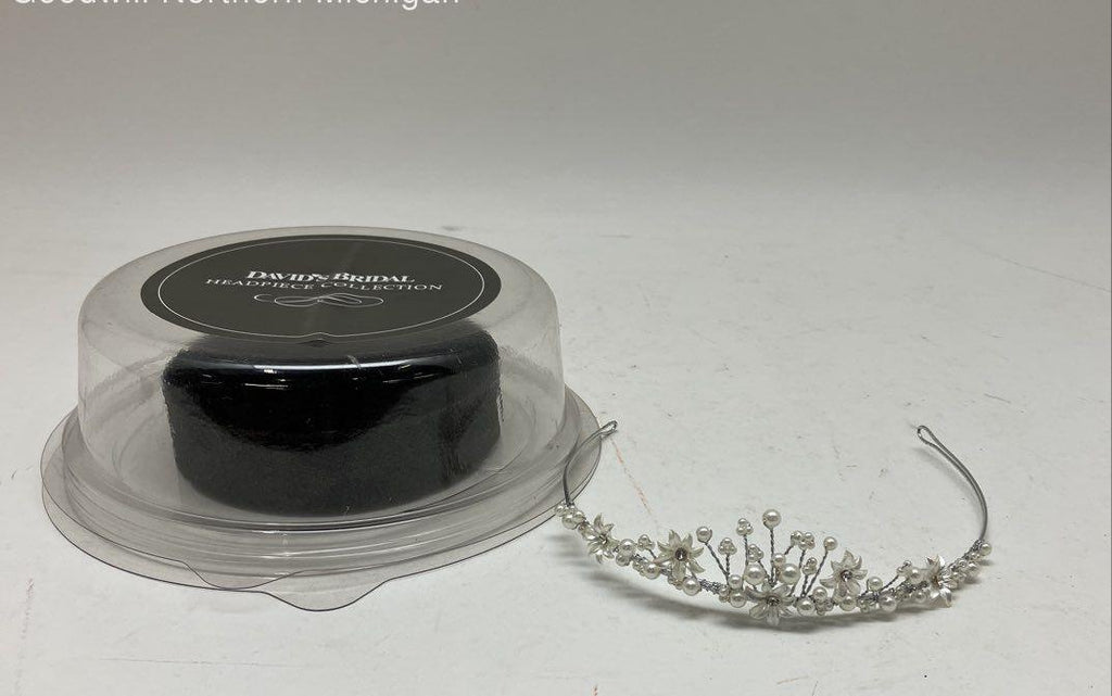 David's Bridal Headpiece Collection Wedding Tiara Floral Pearl Wire Silver Tone
