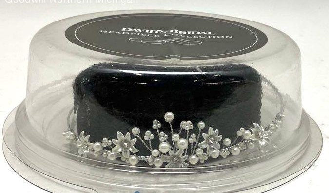 David's Bridal Headpiece Collection Wedding Tiara Floral Pearl Wire Silver Tone