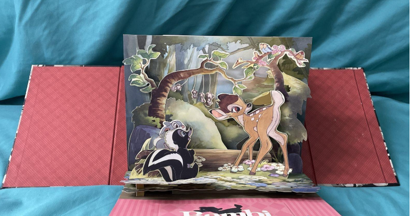 Quintessential Disney: A Pop-Up Gallery of Classic Disney Moments (2005)