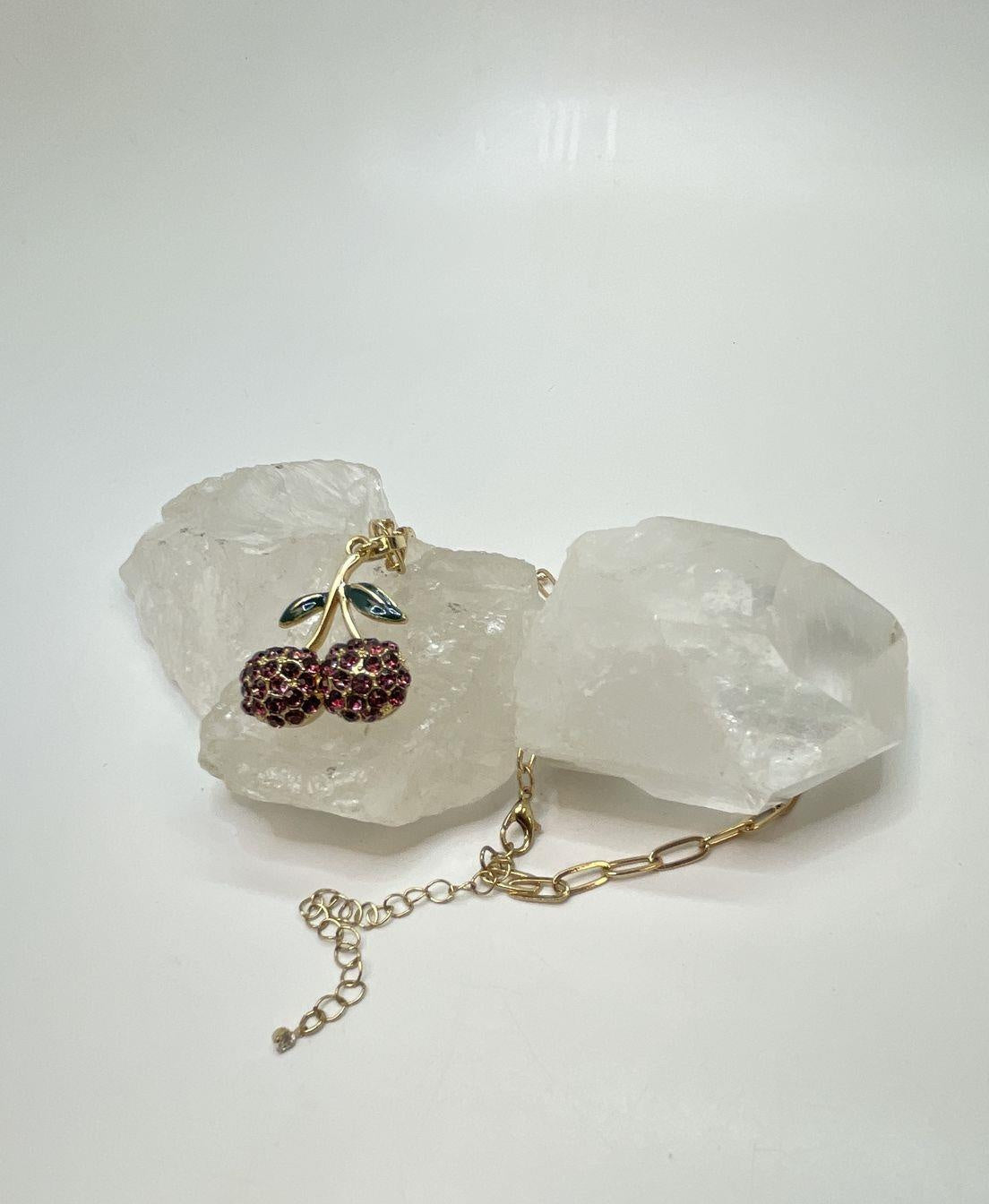 Fashion Gold Tone Rhinestone Cherry Pendant Necklace 20g