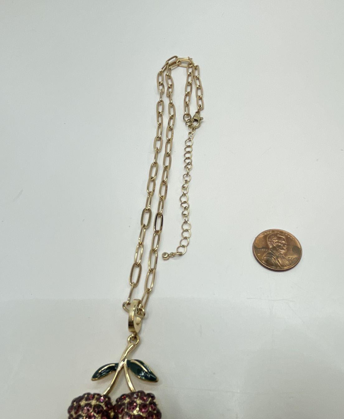 Fashion Gold Tone Rhinestone Cherry Pendant Necklace 20g