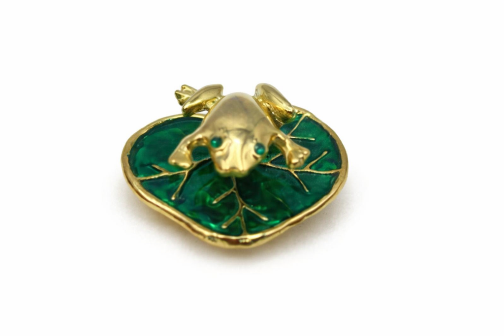 Articulated Frog on Lily Pad Pin – Gold Tone Figural Brooch with Green Enamel