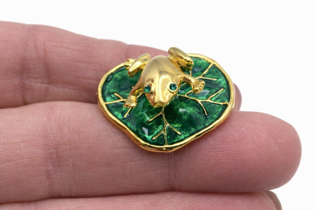 Articulated Frog on Lily Pad Pin – Gold Tone Figural Brooch with Green Enamel