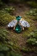 Crystal Fly Brooch Green & Clear Faceted Rhinestone Gold-Tone Insect Pin