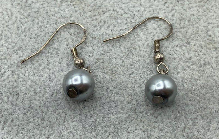 Vintage Gray Faux Pearl Drop Earrings with Silver-Tone Fish Hook Wires | Minimalist Estate Jewelry