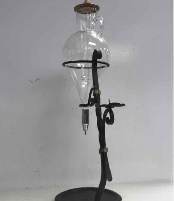 Vintage Metal Stand Glass Wine Decanter Dispenser