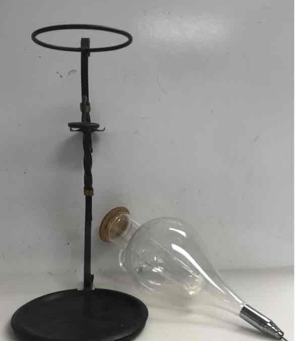 Vintage Metal Stand Glass Wine Decanter Dispenser