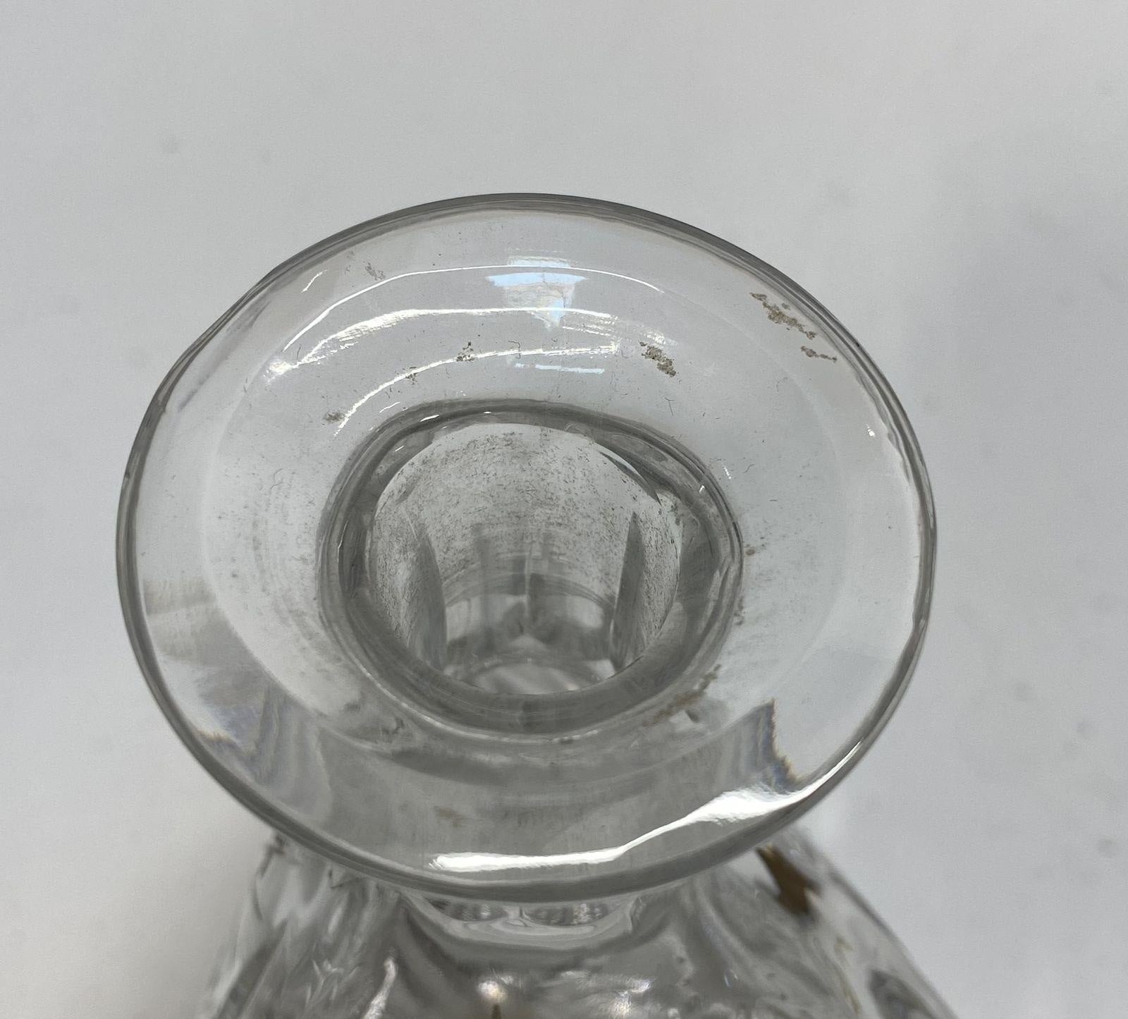 Crystal Glass Decanter, 8.5 Inch Tall Deep Cut Pinwheel Star Pattern
