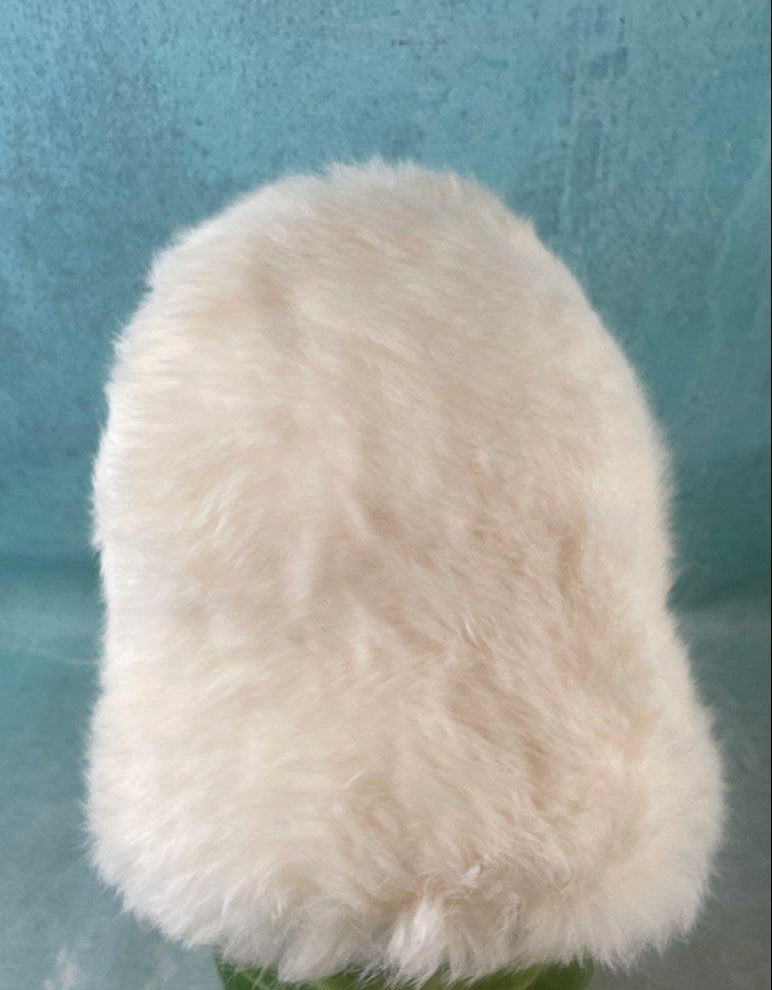 Lion White Faux Fur Style Hat Size Regular with Box