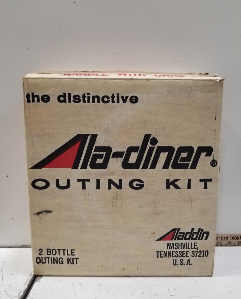 IOB Vintage Aladdin Ala-diner Outing Kit Picnic Set