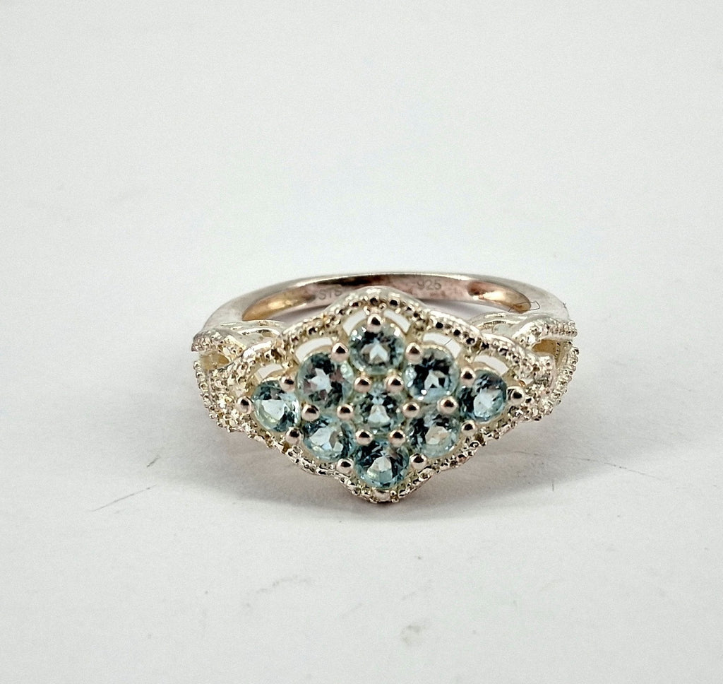 Sterling Silver Ring with Round Cut Blue Topaz, Size 7, 3.5g