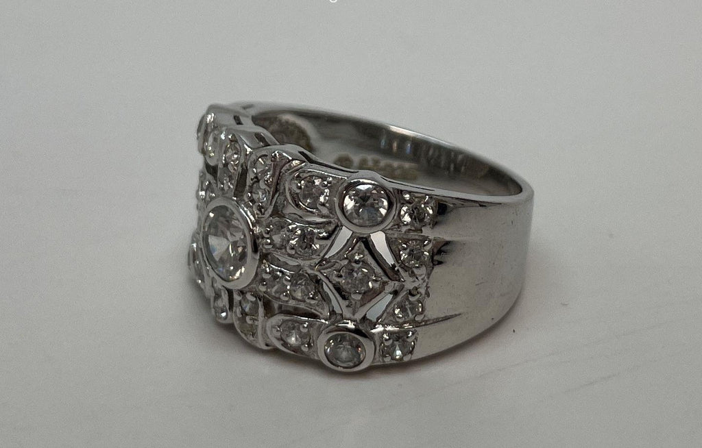 Contemporary 925 Sterling CZ Chunky Ring 7.8g