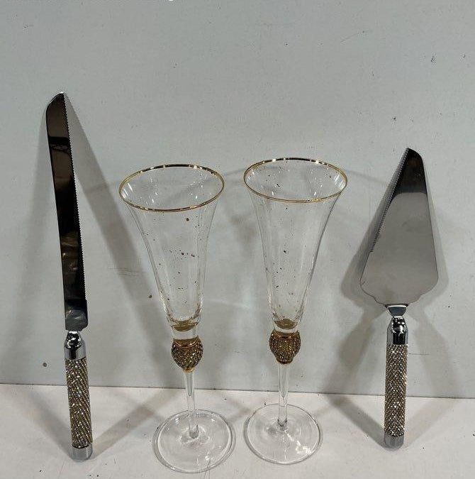 Trinkware Rhinestone and Gold-Rimmed Wedding Champagne Flute and Cake Server Set
