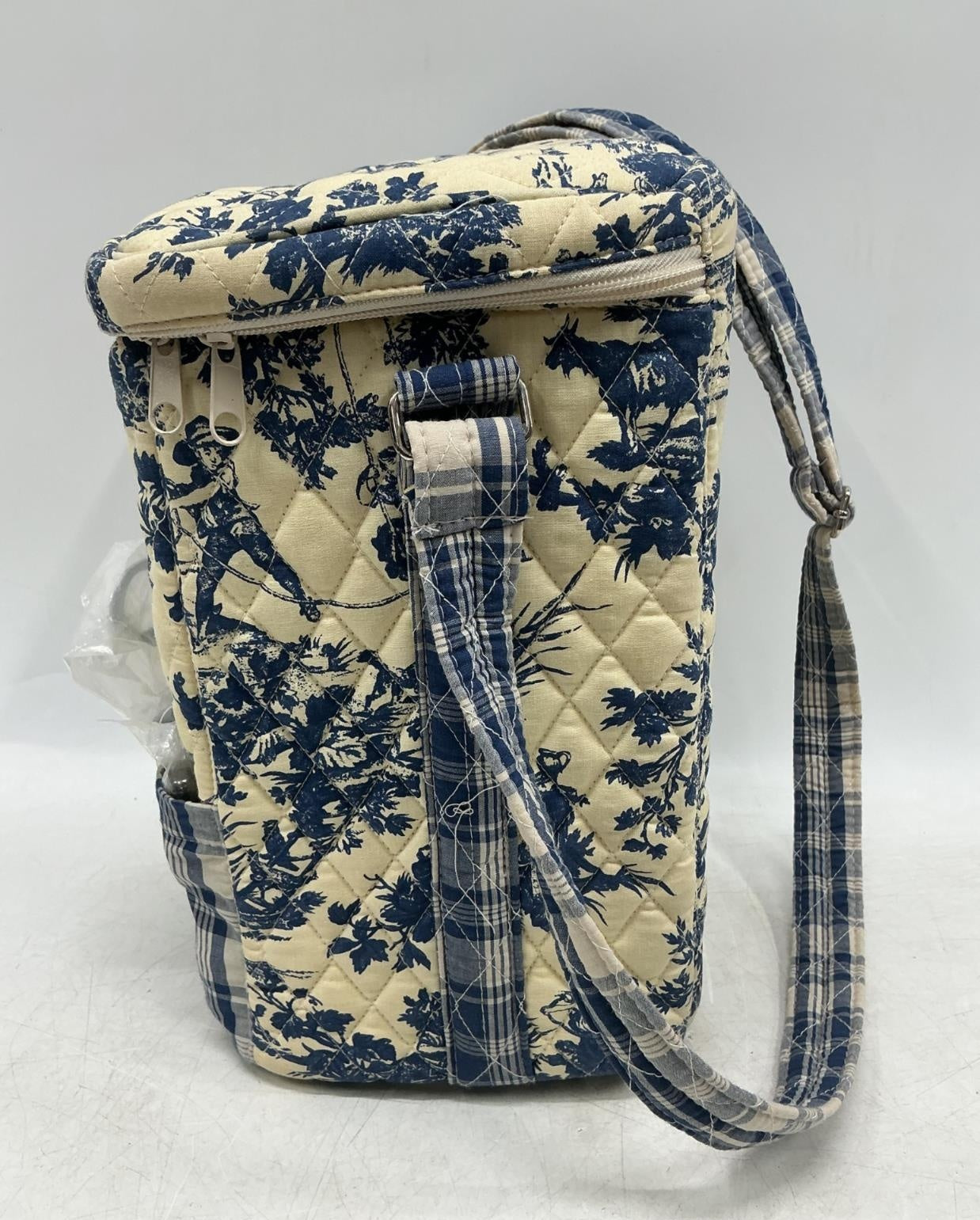 Quilted Wine Carrier with Glasses, Earrings, and Corkscrew Set