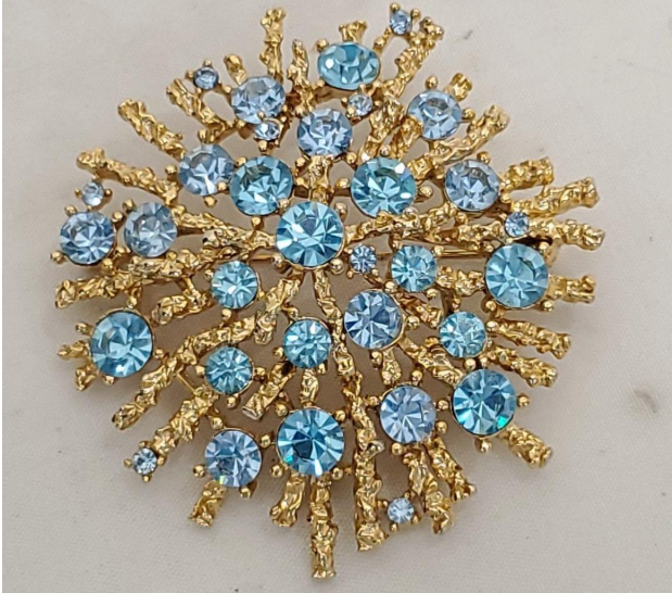 Lisner Blue Rhinestone Starburst Brooch – Signed Gold Tone Statement Pin