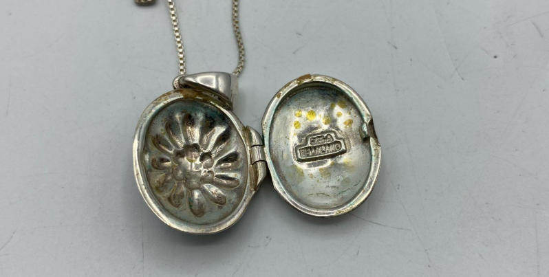 Vintage Sterling Silver Floral Locket Pendant Necklace with Chain | 925 Thailand