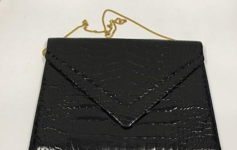 Oscar D'Argent Paris Black Croc Embossed Envelope Clutch | Vintage Gold Chain Shoulder Bag