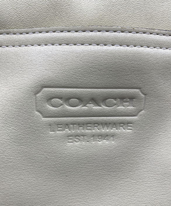Coach Cream Pebbled Leather East West Tote Shoulder Bag Beige Classic Everyday Carry