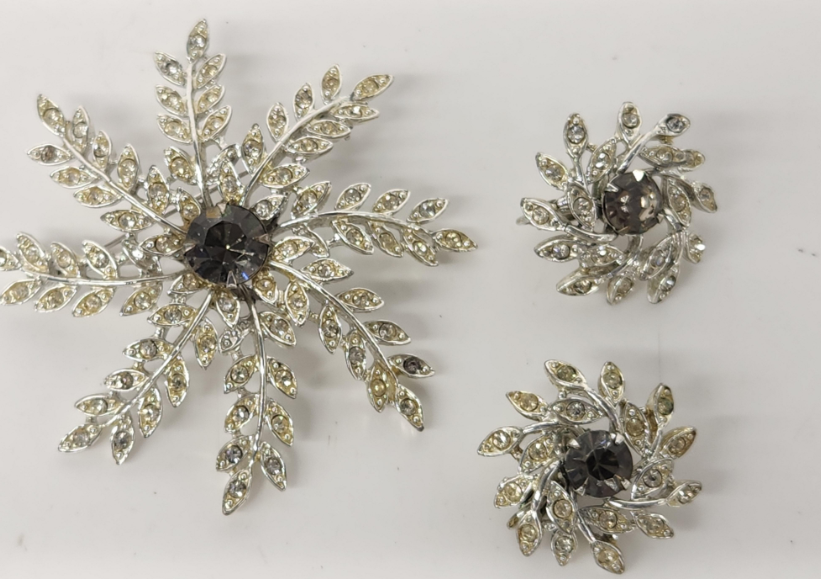 Vintage Sarah Coventry Evening Snowflake Demi Parure | Rhinestone Brooch & Clip Earrings Set
