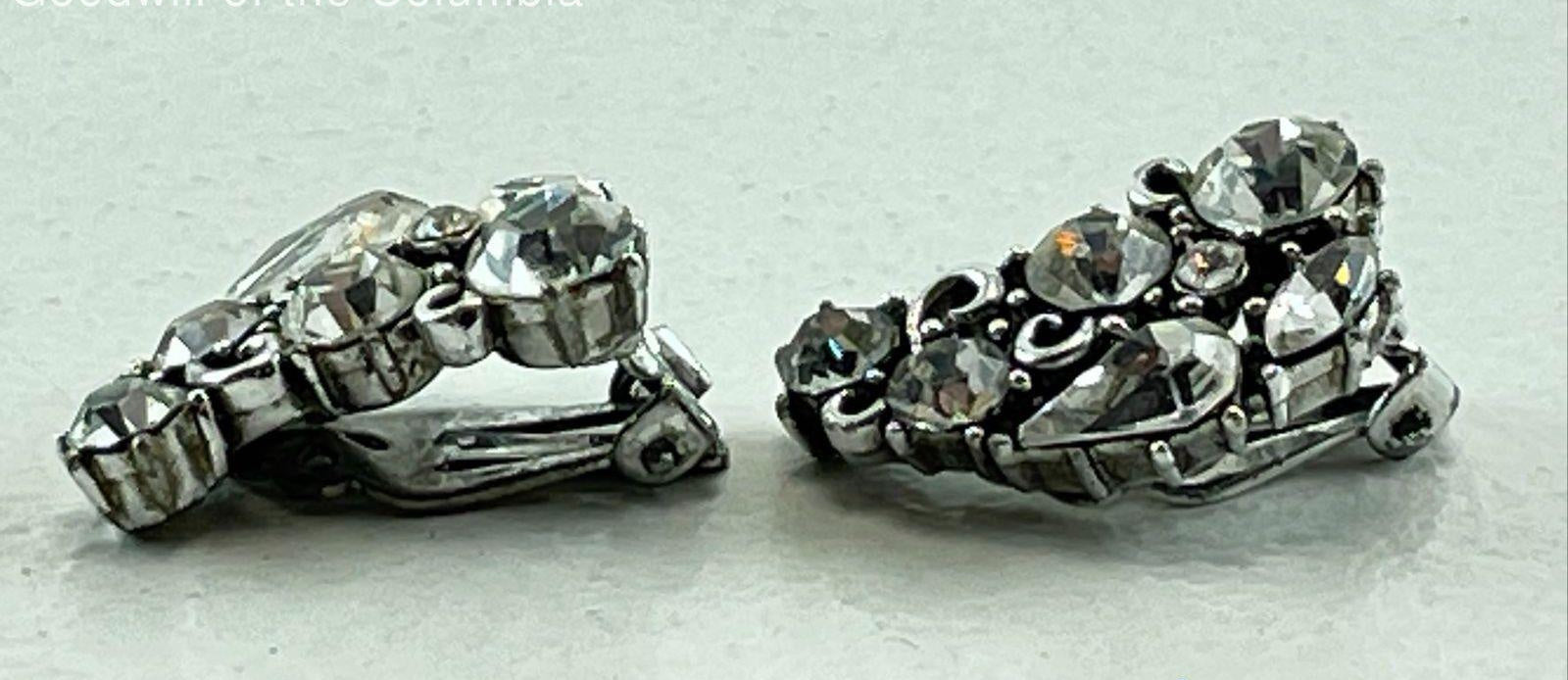 Vintage Lisner Clear Rhinestone Clip-On Earrings Silver Tone 2.5 cm Statement Earrings