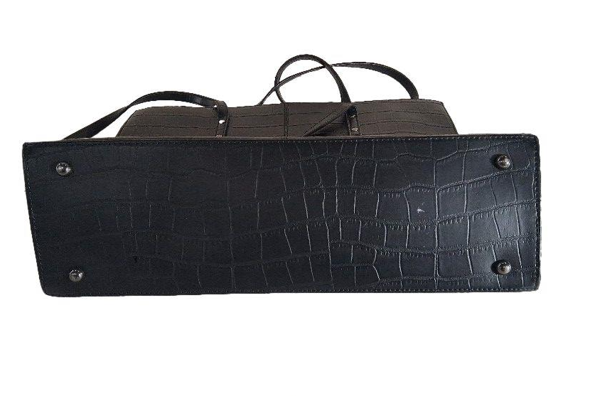 Wilsons Leather Black Croc Embossed Messenger Bag Push Lock Briefcase Crossbody