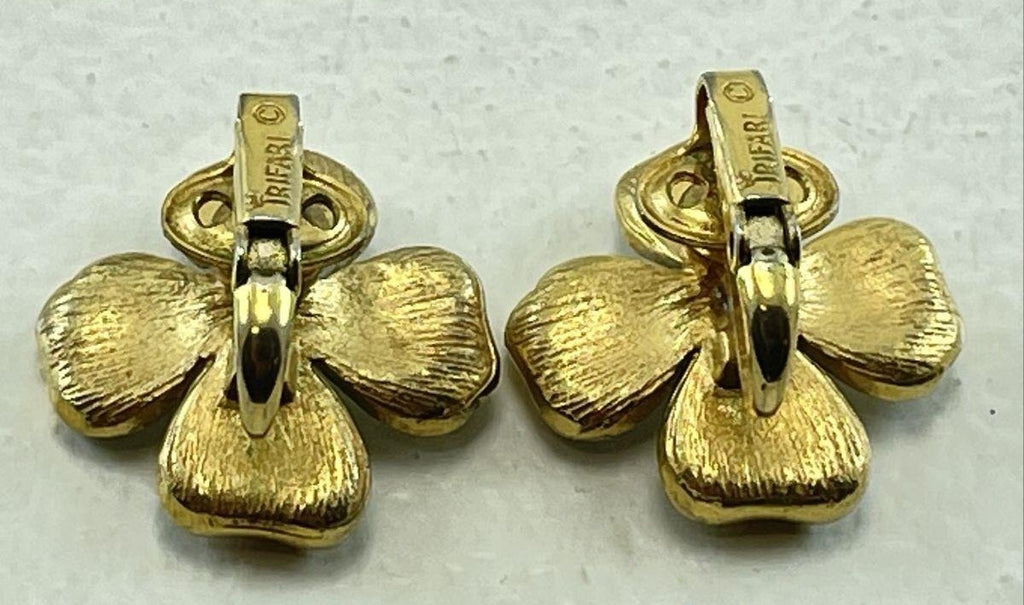 Vintage Crown Trifari White Enamel Dogwood Clip On Earrings Brooch