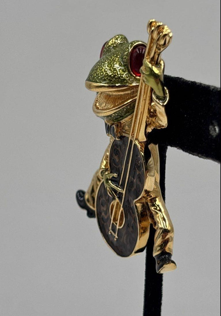Vintage Kenneth J Lane Enamel Frog Guitar Brooch | Gold Tone Figural Musician Pin