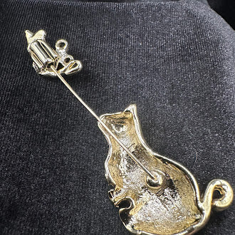 AJC Gold Tone Cat and Mouse Figural Bar Pin Brooch Signed