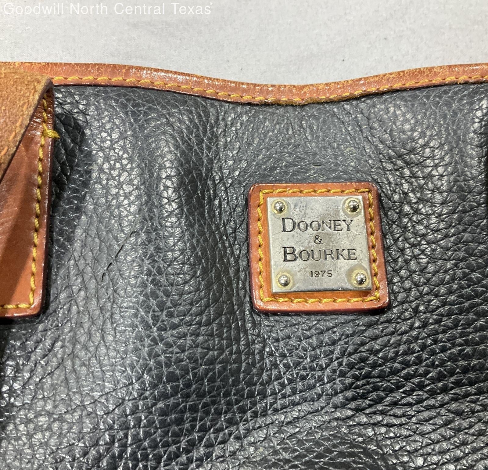 Dooney and Bourke Pebble Grain Shoulder Bag For Repair or Parts