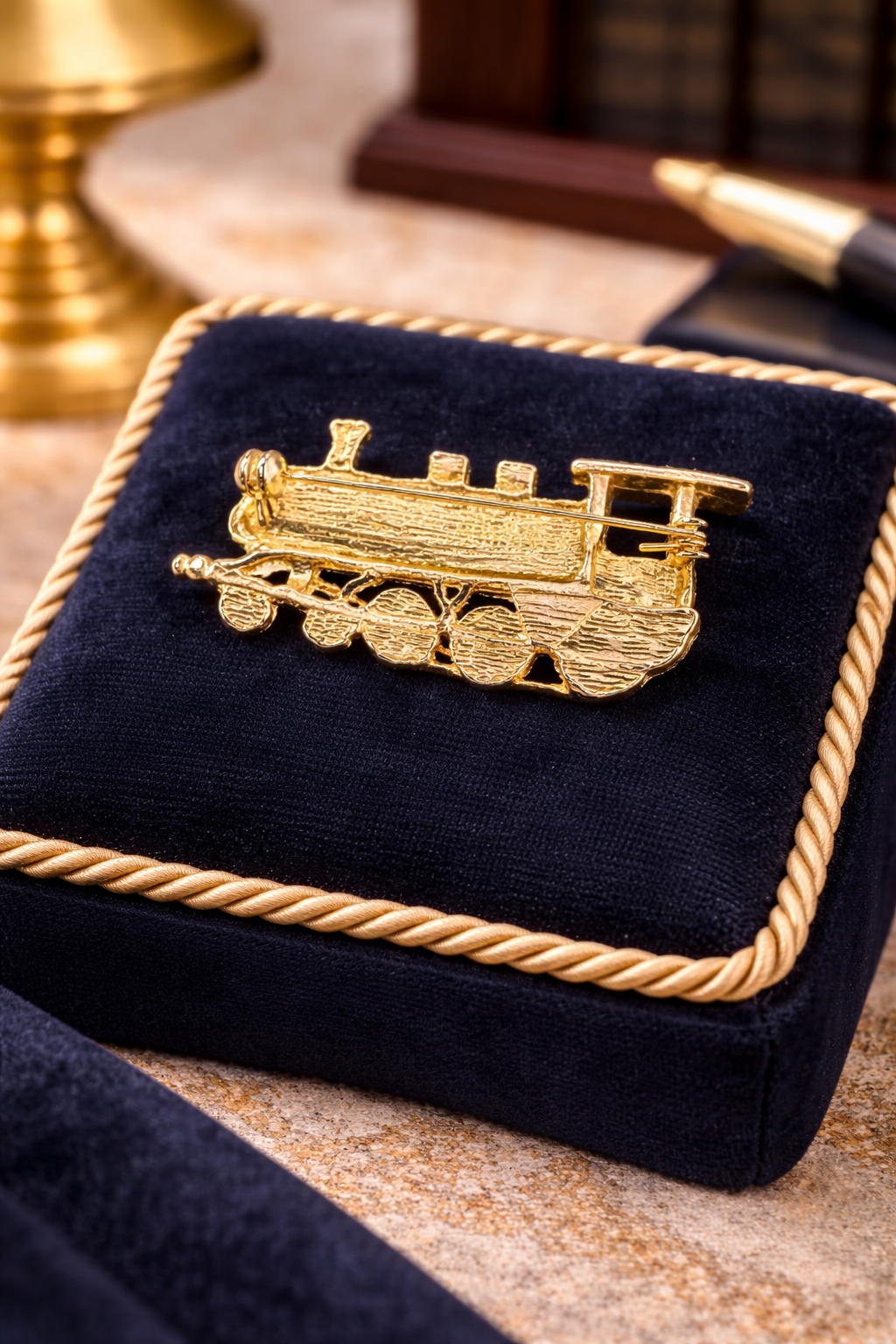 Vintage Steam Locomotive Brooch Gold Tone Train Engine Pin Railroad Enthusiast Jewelry