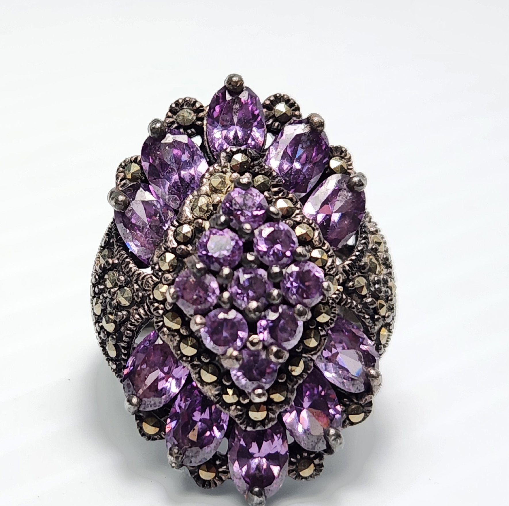 925 Sterling Silver Purple Stone & Marcasite Cocktail Ring Sz 5.5 — 12.9g