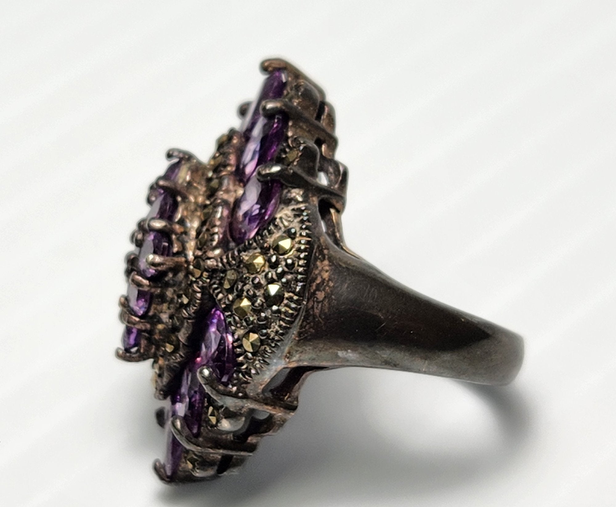 925 Sterling Silver Purple Stone & Marcasite Cocktail Ring Sz 5.5 — 12.9g