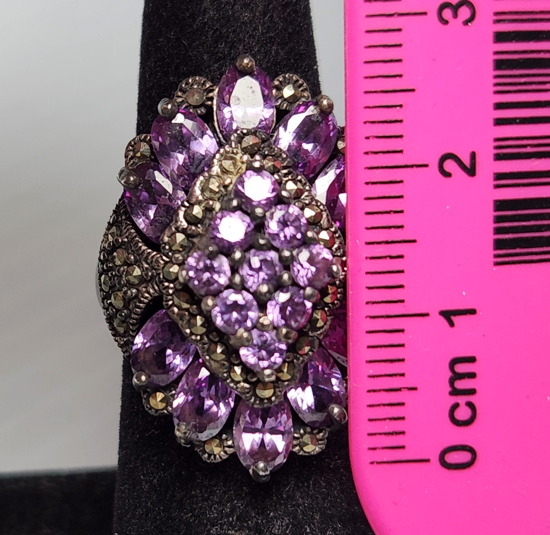 925 Sterling Silver Purple Stone & Marcasite Cocktail Ring Sz 5.5 — 12.9g