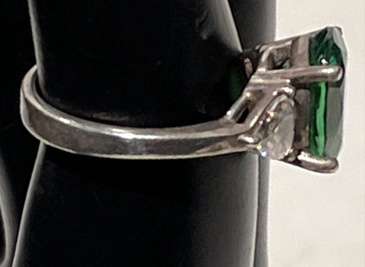 4.4g 925 Silver Green CZ Ring Size 6