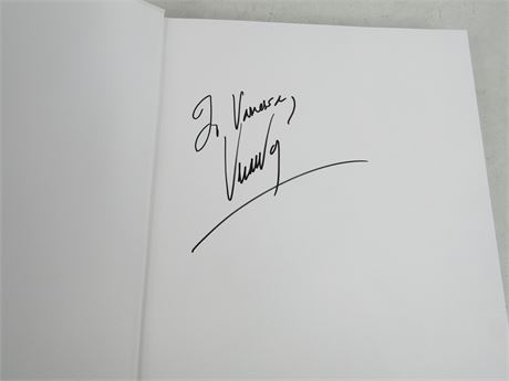 Vera Wang On Weddings Signed Hardcover Book w Slipcase Box [F7672]