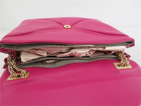 Urban Expressions Magenta Ribbon Quilted Shoulder Bag Gold Chain (C3861)