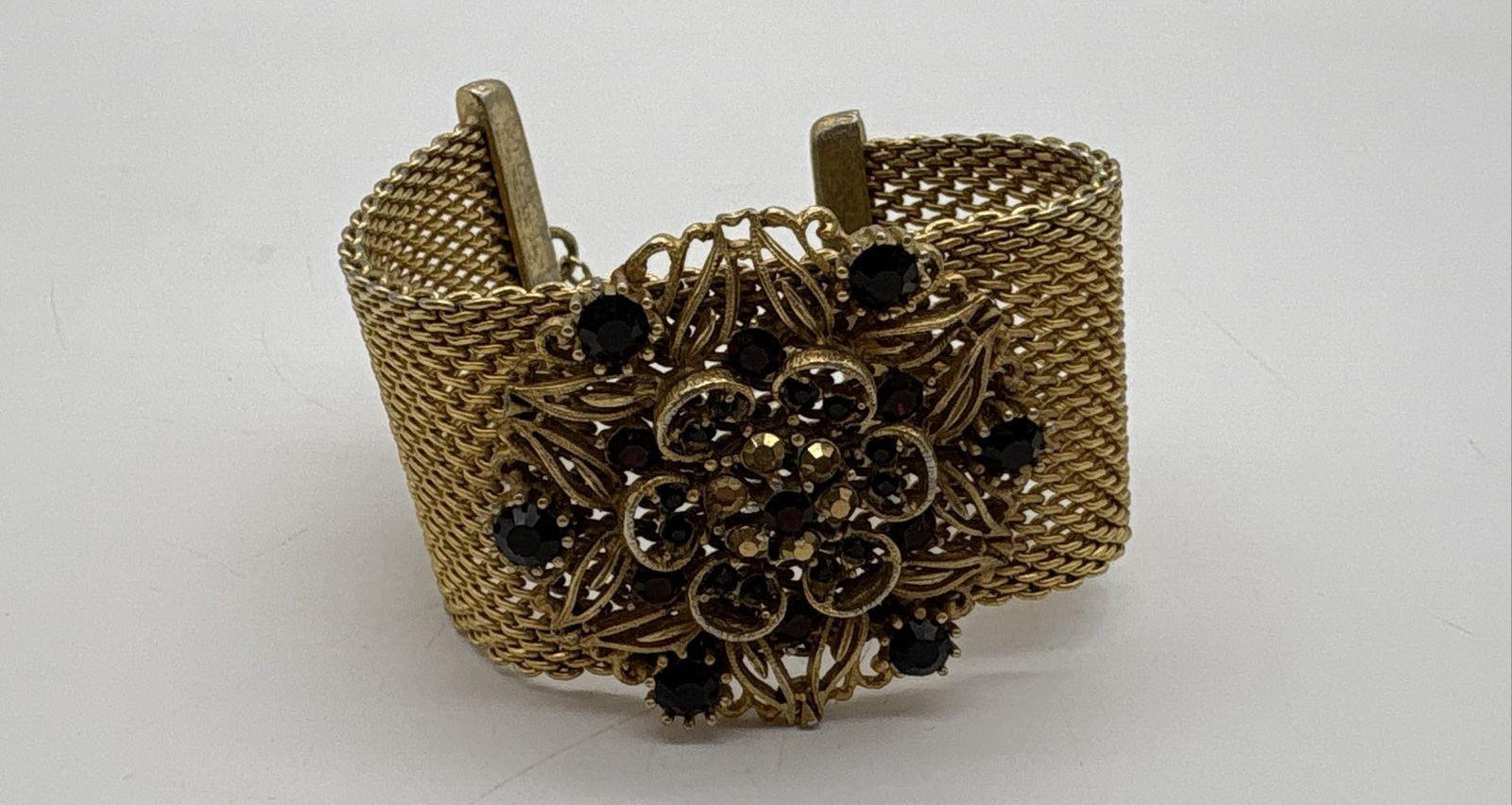 Vintage Gold-Tone Ornate Rhinestone Mesh Link Toggle Bracelet