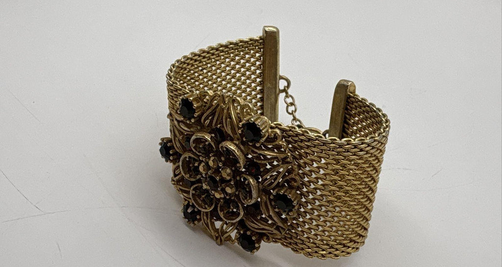 Vintage Gold-Tone Ornate Rhinestone Mesh Link Toggle Bracelet