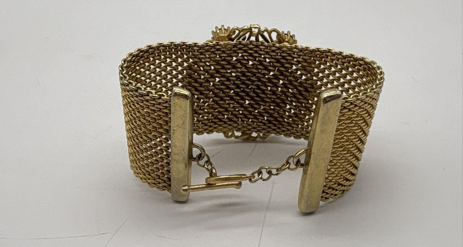 Vintage Gold-Tone Ornate Rhinestone Mesh Link Toggle Bracelet