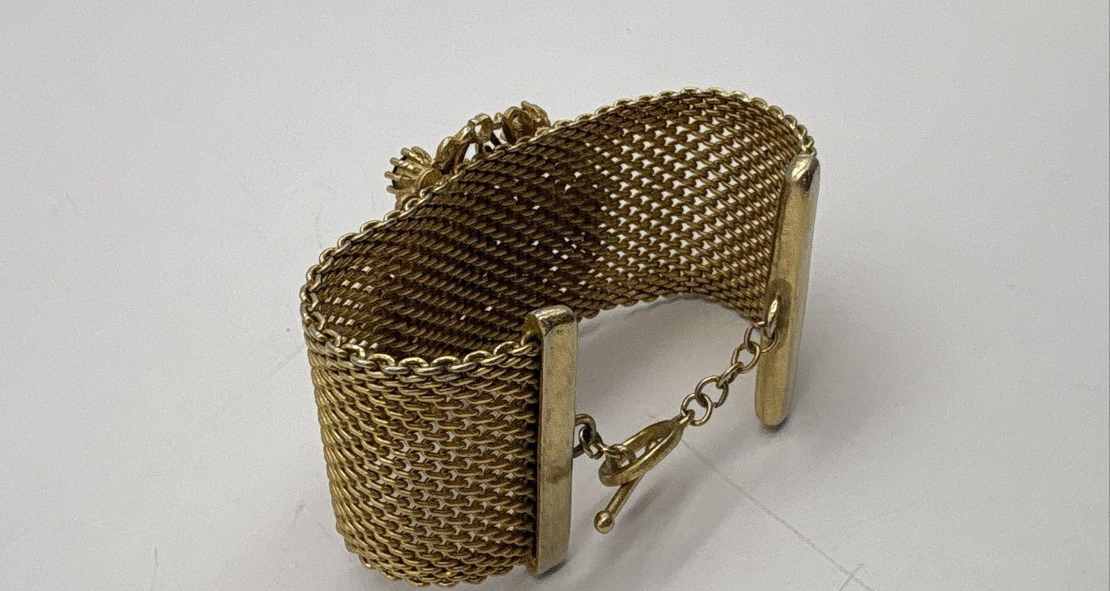 Vintage Gold-Tone Ornate Rhinestone Mesh Link Toggle Bracelet