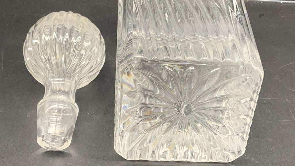 Cristallerie Lori Lead Crystal Decanter with Stopper Italy Swirl Pattern 12 Inch